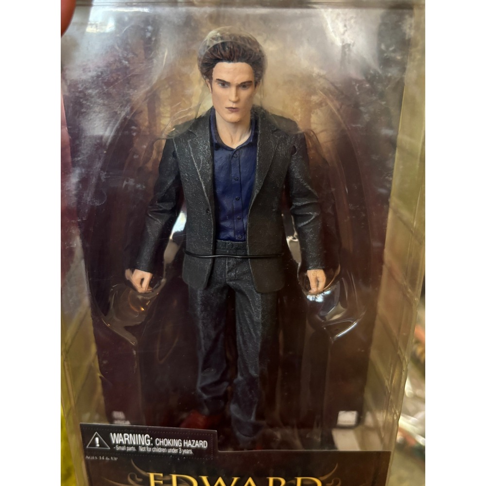 NECA Twilight Saga New Moon Edward Cullen Action Figure 2009 Robert Pattinson